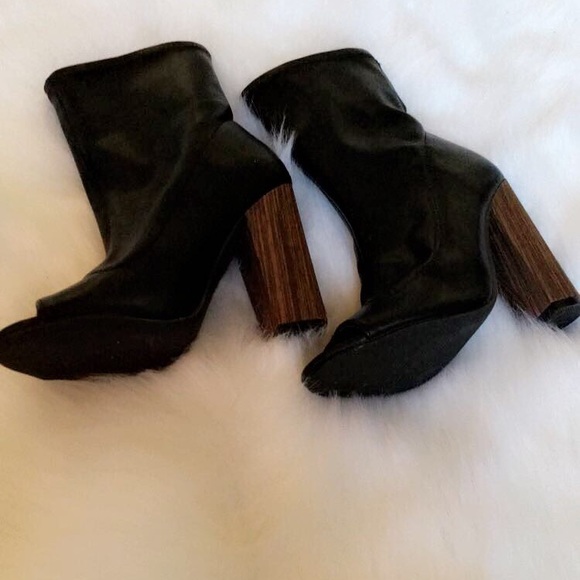 Boots - Picture 3 of 3